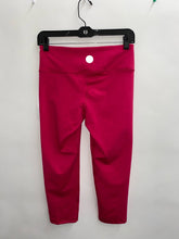 Load image into Gallery viewer, Pink Capri Leggings (12 pack)
