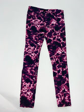 Load image into Gallery viewer, Lava Leggings (12 pack)
