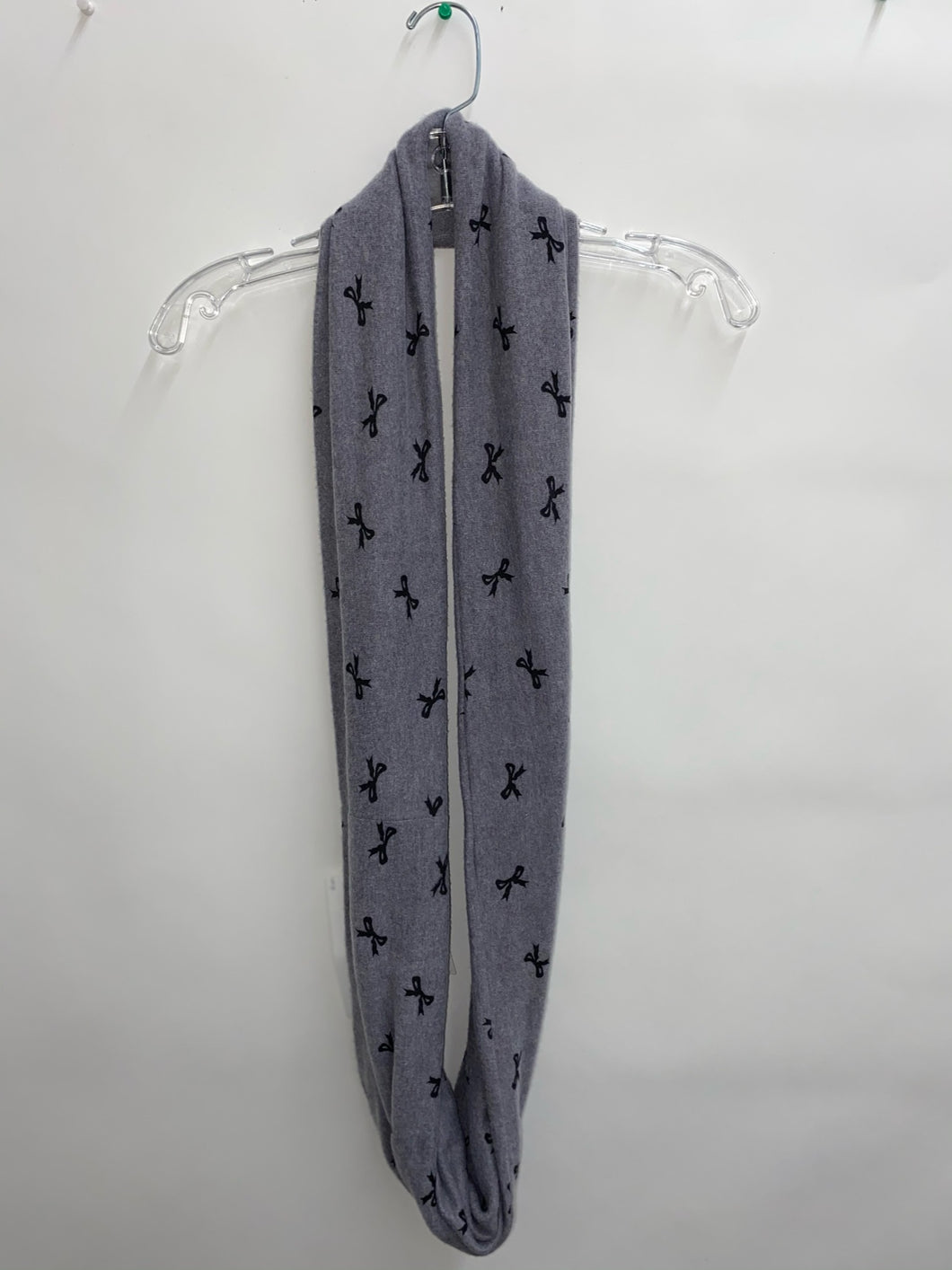 Gray Scarf (12 pack)